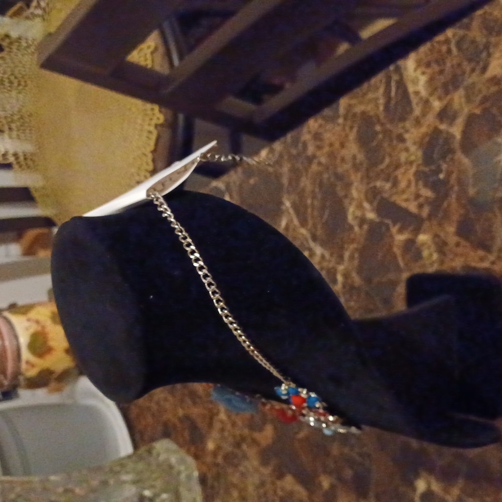 Necklace - Picture 2 of 3